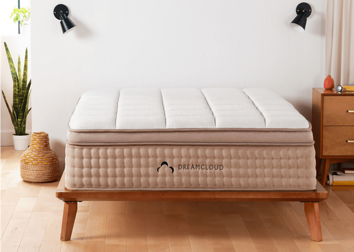 DreamCloud The Comfortable Luxury Mattress